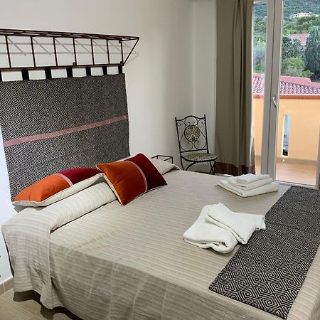 カポテッラ Relais Del Poggio Bed & Breakfast エクステリア 写真